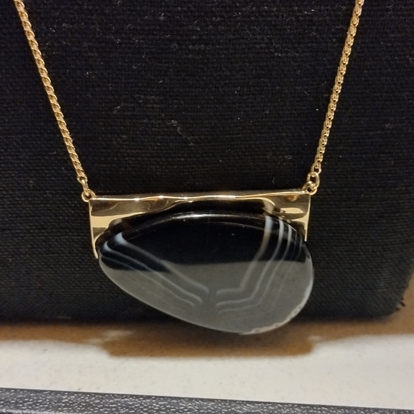 Long large zebra ,and gold ZARA necklace - Picture 9 of 16